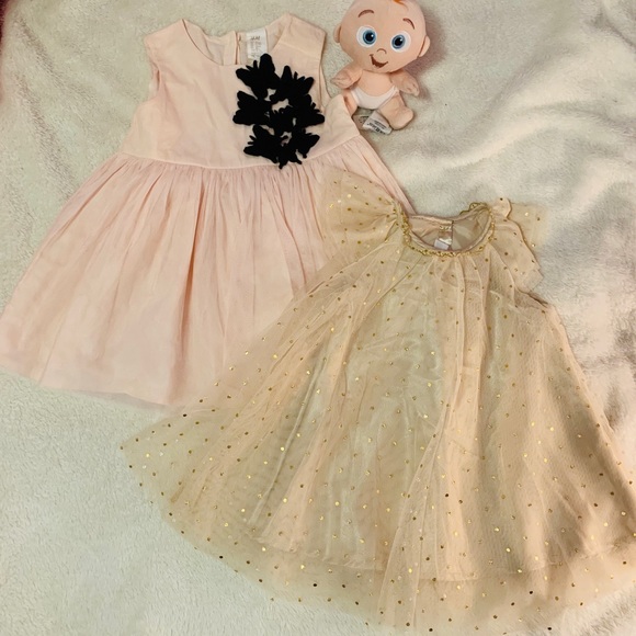 H&M Baby Dresses 2 for the price of 1. - Picture 4 of 4